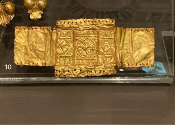 Asante Gold: UK to loan back Ghana’s looted ‘crown jewels’
