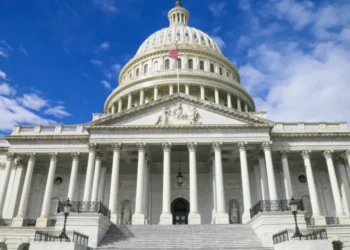 US budget: Spending deal reached as shutdown deadline looms