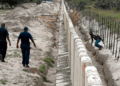 South Africa builds concrete wall to keep out Mozambicans