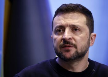 Zelensky urges Biden to attend Ukraine peace summit