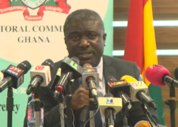 Guarantor system creating loopholes to register minors -EC