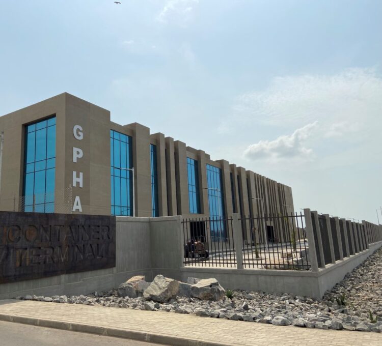 VIDEO: GPHA security, Immigration officers clash at Tema port