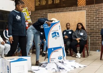 South Africa: ANC on course to lose majority