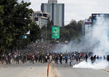 Kenya Faces Economic and Political Crisis Amid Protests