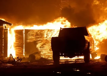 Huge California wildfire tears through 5,000 acres every hour