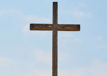 Rwanda shuts 4,000 churches in safety crackdown