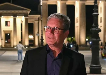Starmer in Berlin to ‘turn corner on Brexit’