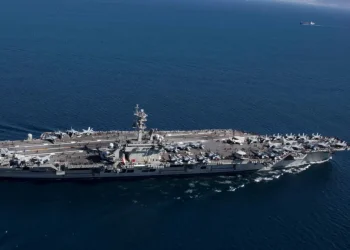US sends submarine to Middle East as tensions grow