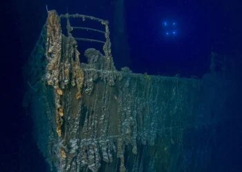 Striking images reveal depths of Titanic’s slow decay